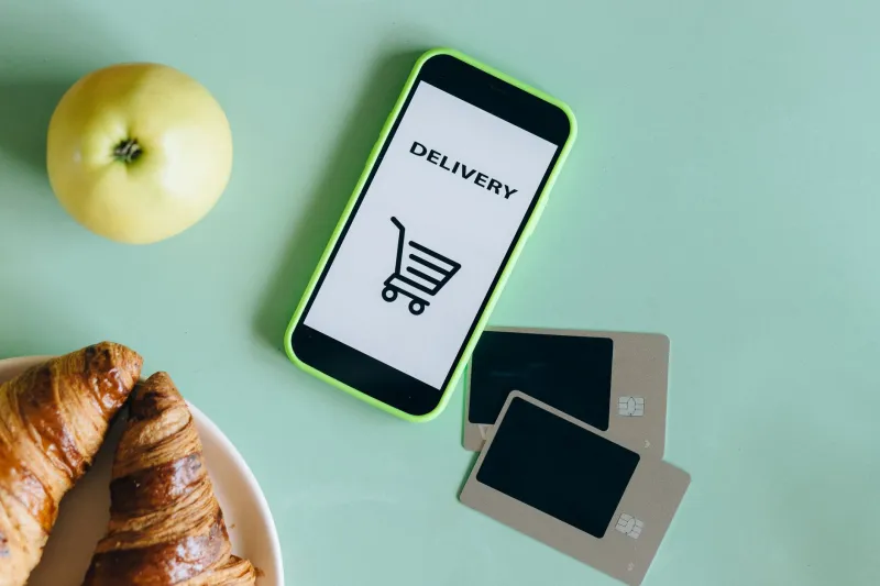 The $8 Dinner Playbook: Why the App Beats the Menu Every Time
