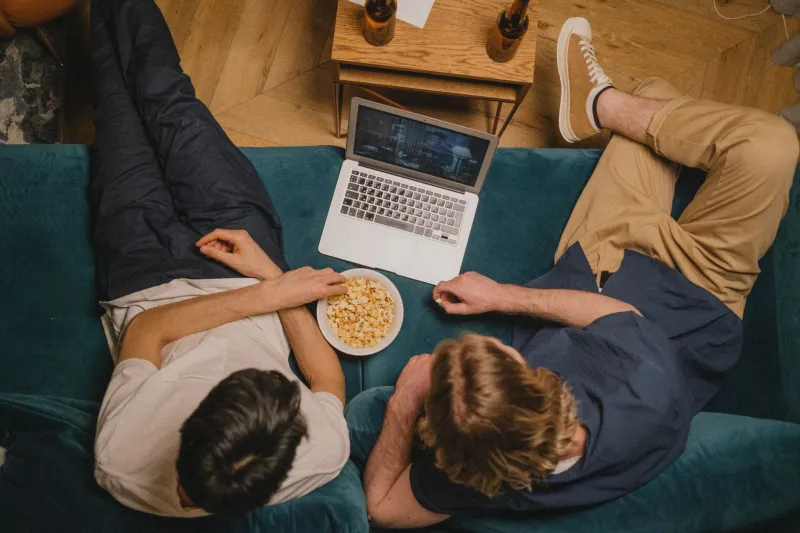 Four Friends, One Bill: The Subscription Split That Keeps Everyone Legal (and $912 Richer)
